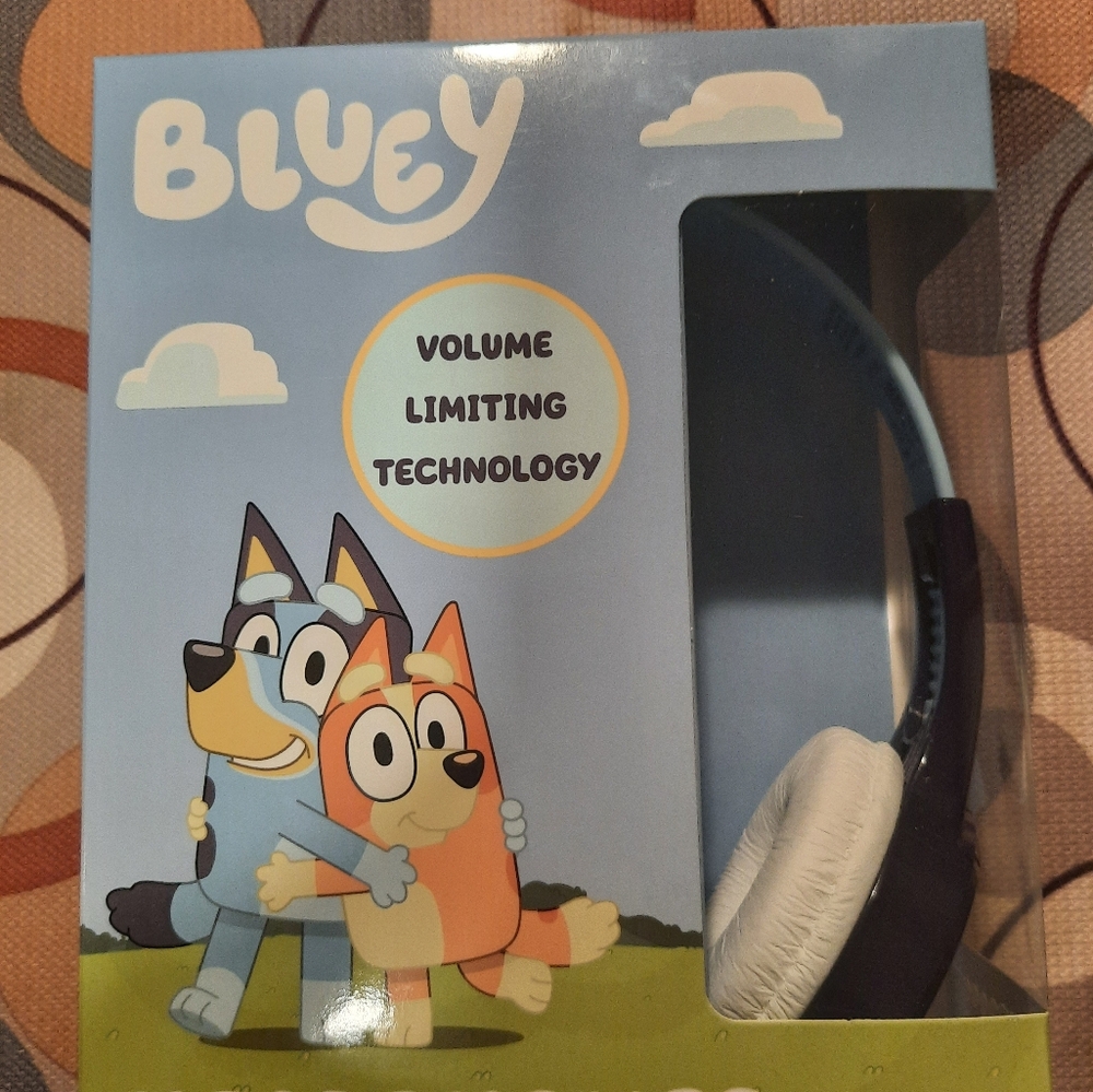 Bluey Over-Ear Headphones New In Box